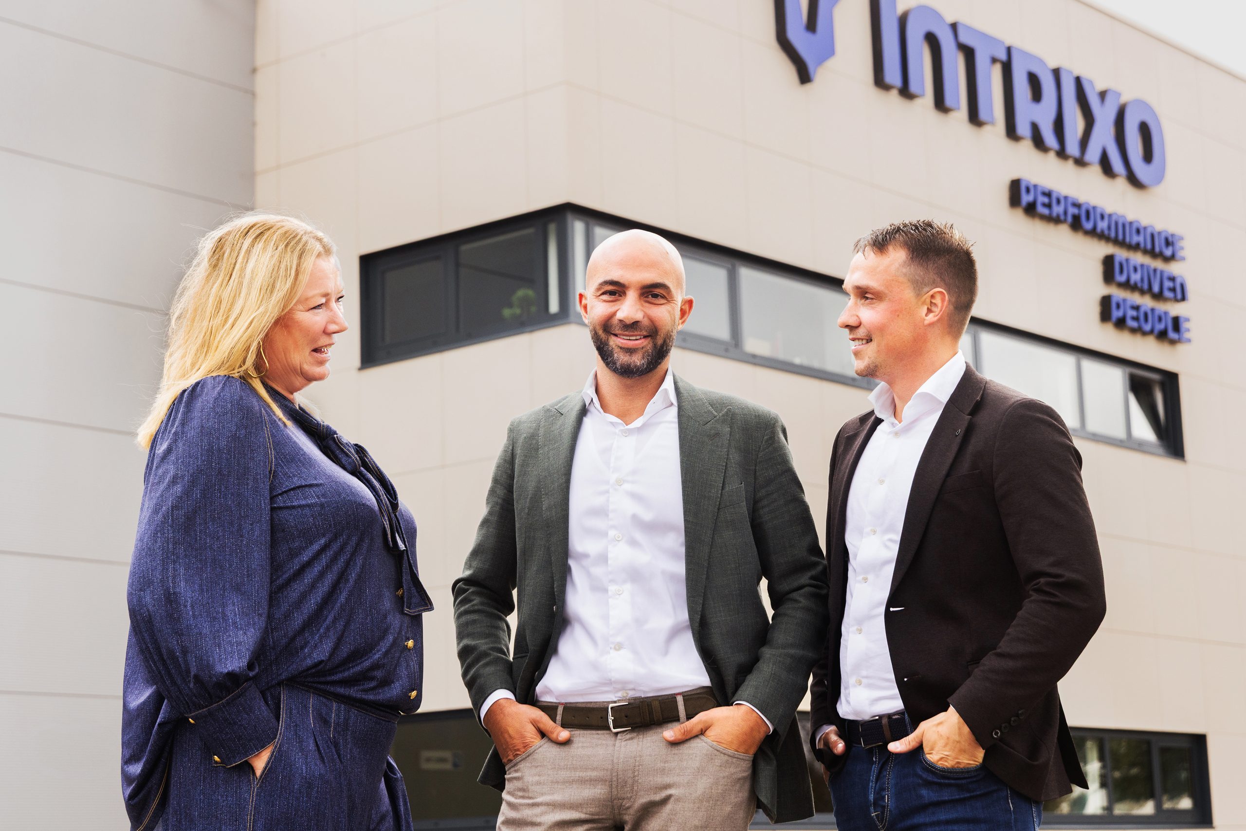 v.l.n.r. Margo Werring (CCO), Sezer Duygulu (CEO en Founder) en Mario Timmerman (CFO)